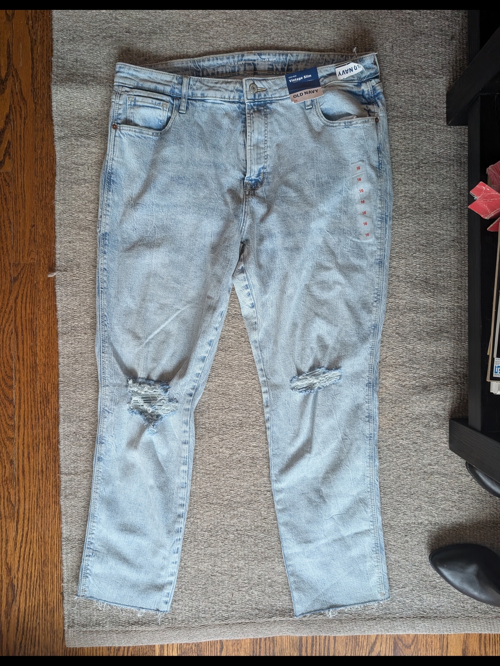 NWT Old Navy High Rise Vintage Slim Distressed Jeans Size 16